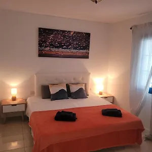  Apartment Nenita